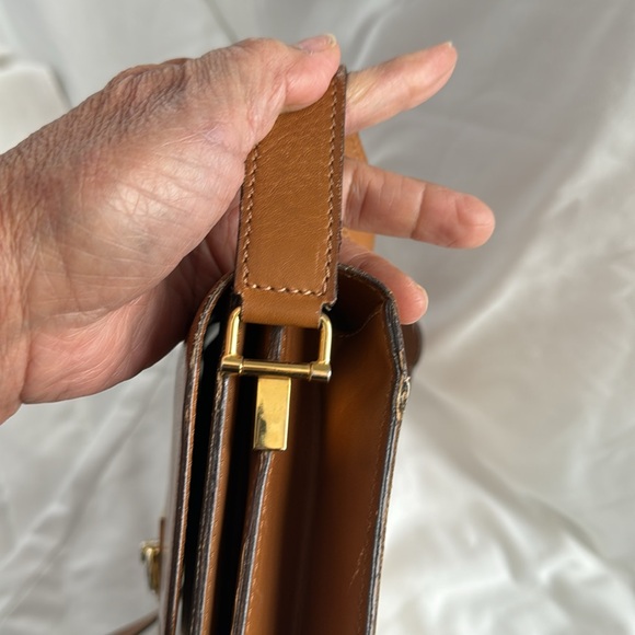 CELINE CROSSBODY LEATHER TWO TONE COGNAC & CREAM COLOR. - Picture 9 of 16